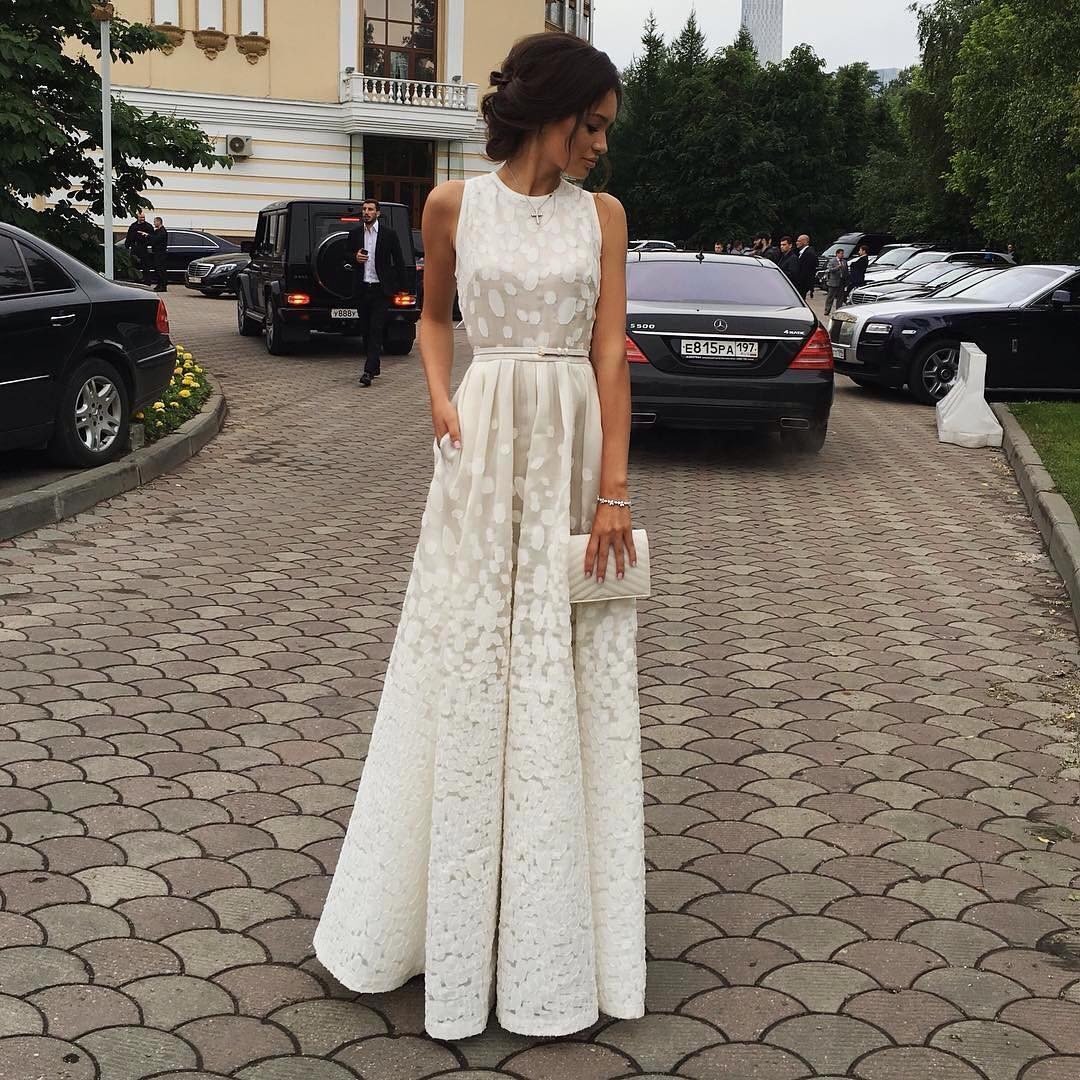 Красивые длинные белые платья