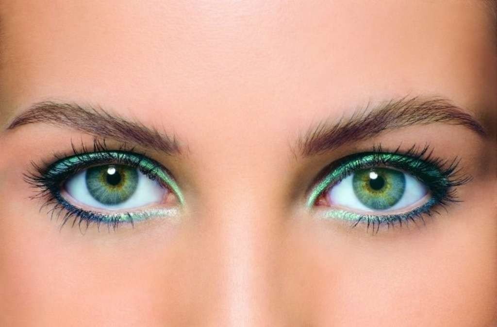 Colores ojos verdes
